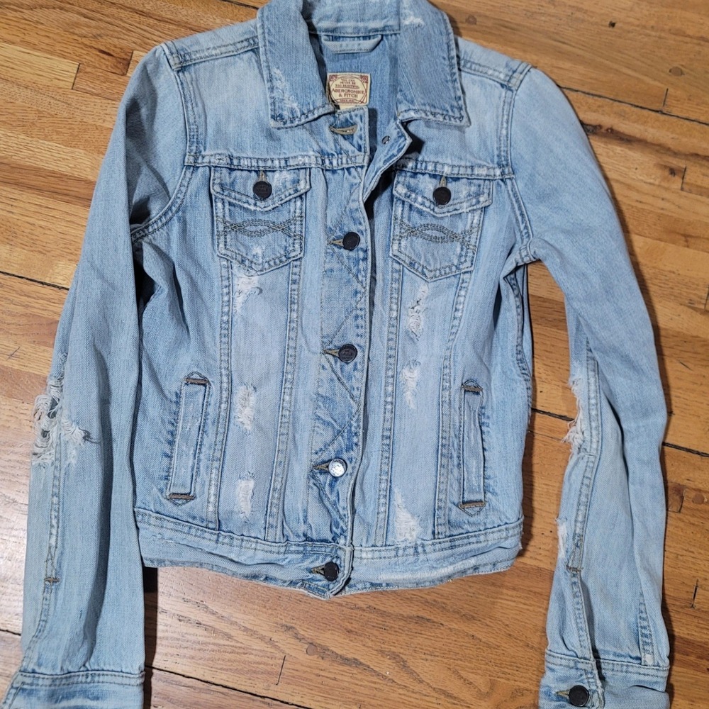 VTG Y2K 90s Abercrombie & Fitch Light Wash Denim Jacket Distressed Ripped Size S
